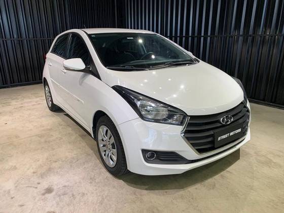 HYUNDAI HB20 1.6 COMFORT PLUS 16V FLEX 4P AUTOMÁTICO